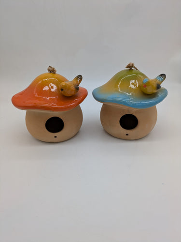 Esschert Design Button Mushroom w/Bird Birdhouse